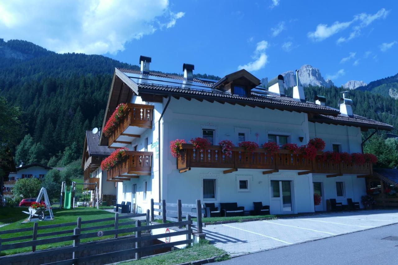 Villa Artic Apartments Campitello di Fassa Ngoại thất bức ảnh